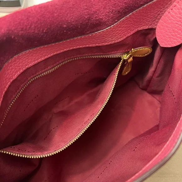 COACH Pebbled Leather Tabby Medium Size - Picture 13 of 13